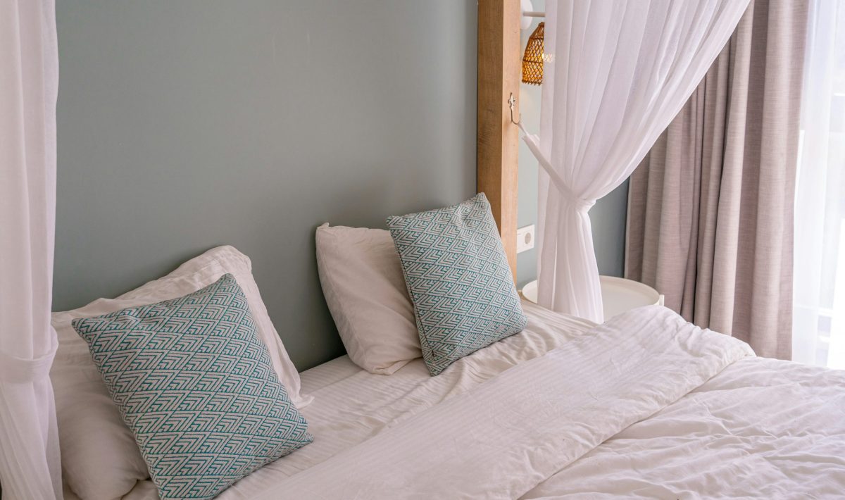 igor-savelev-7OhdIQM-6eY-unsplash